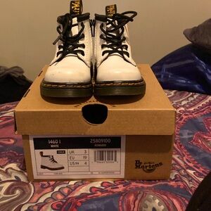 Doc Martens toddler white